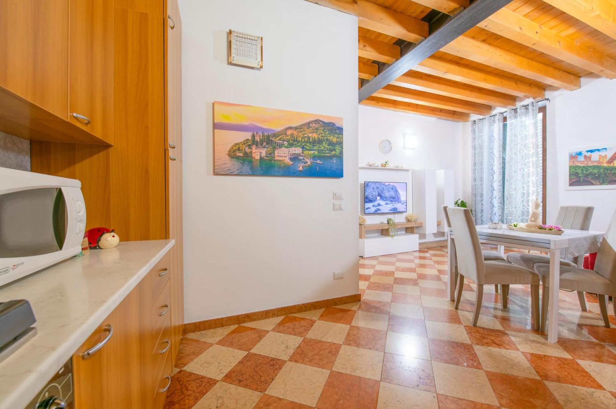 Arena Suite Mazzini Verona Centro מראה חיצוני תמונה