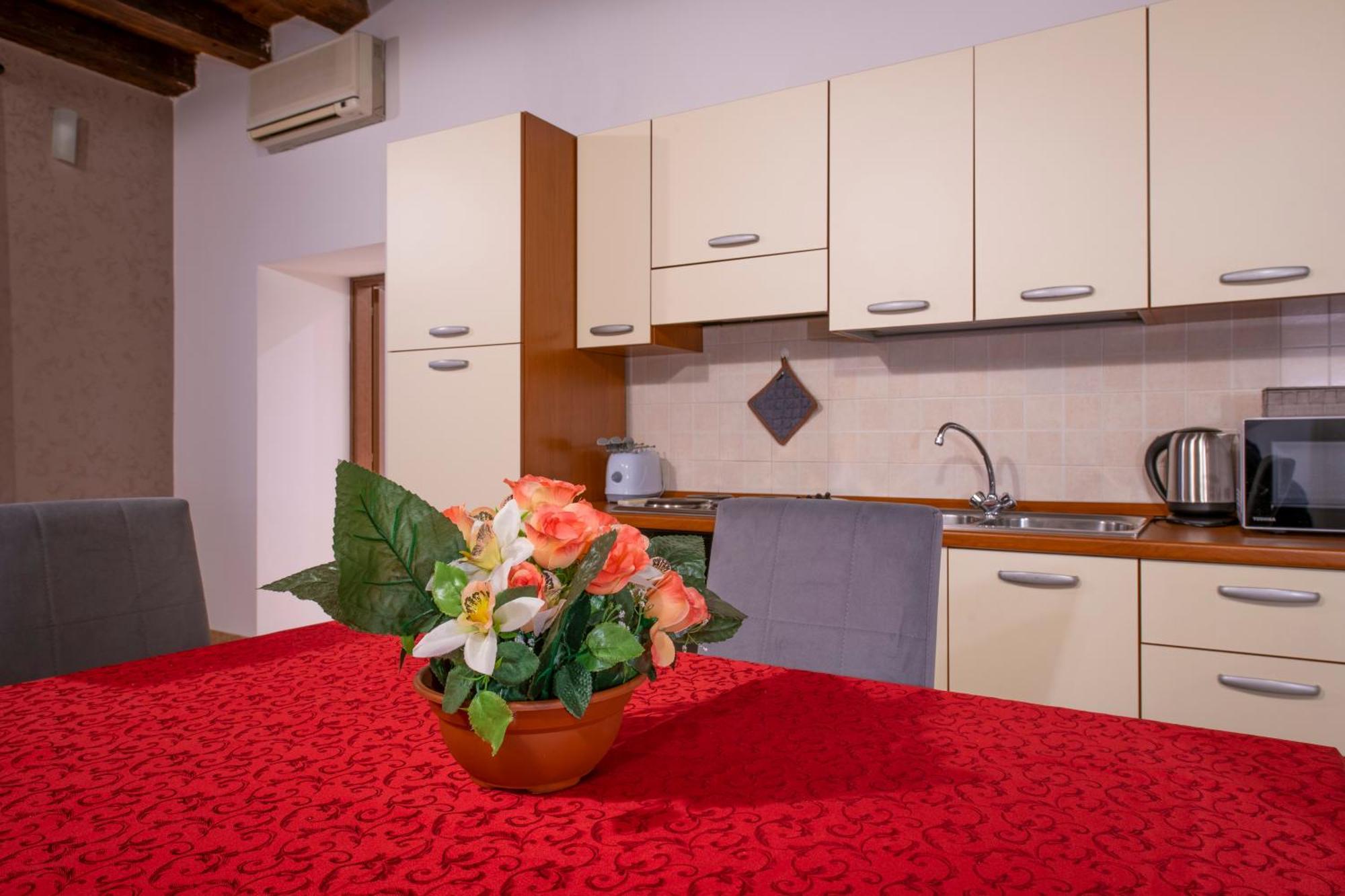 Arena Suite Mazzini Verona Centro מראה חיצוני תמונה