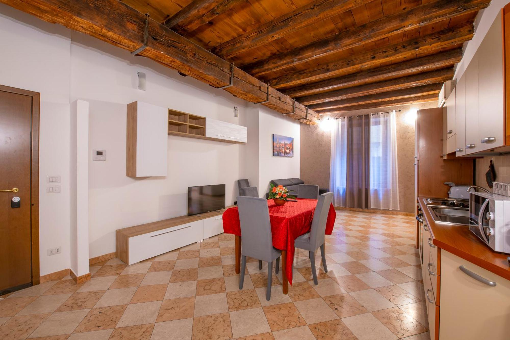 Arena Suite Mazzini Verona Centro מראה חיצוני תמונה